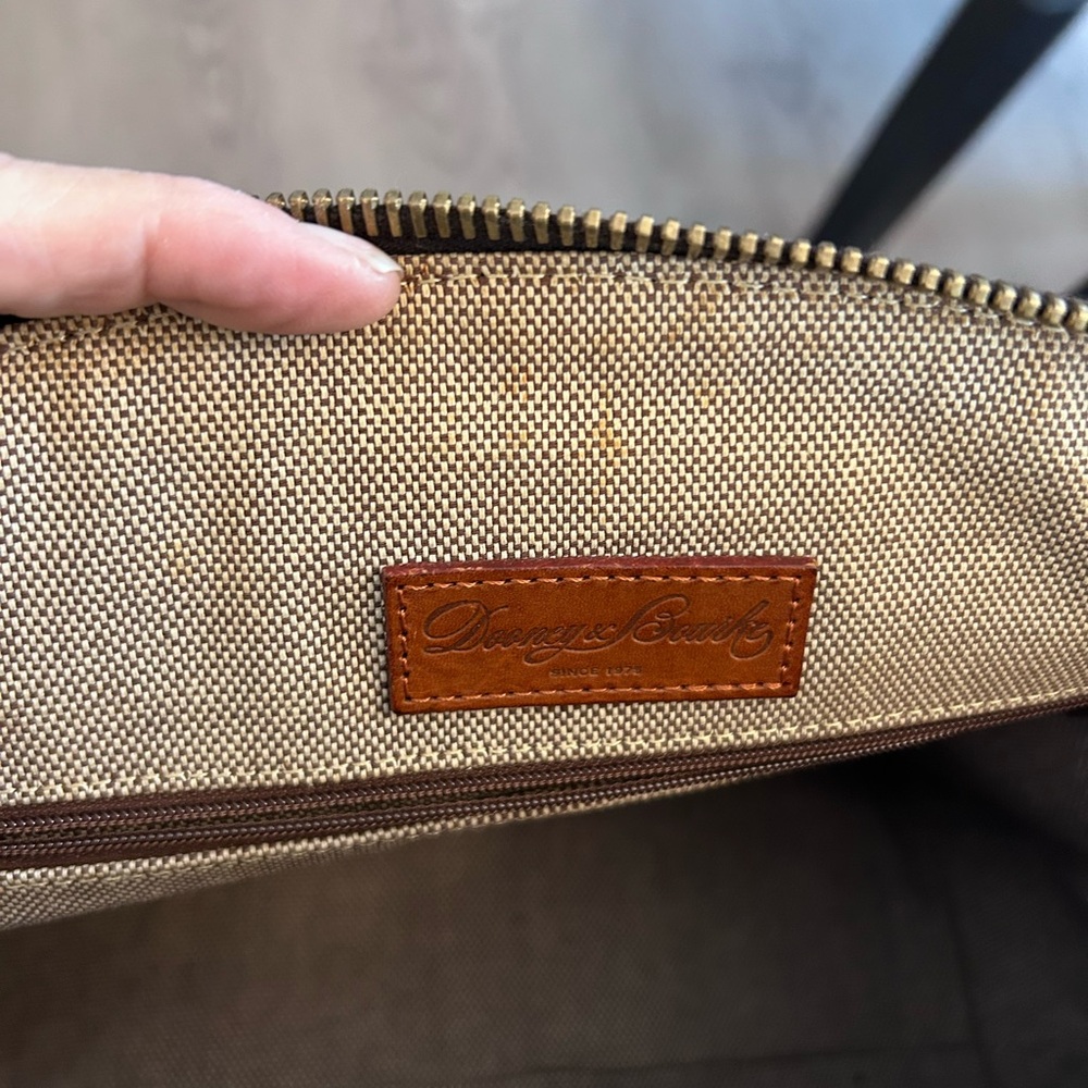 Dooney & Bourke White and Brown Florentine Vacchetta leather - Picture 9 of 13